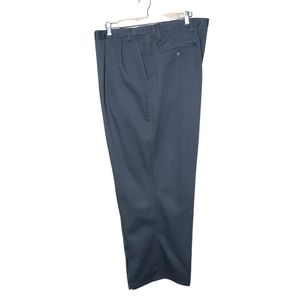 St. John's Bay Men's Relaxed Fit Chino Big & Tall Size Waist 48 Gray Pleated